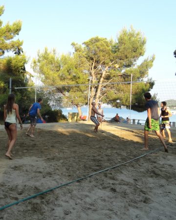 beach volleyball